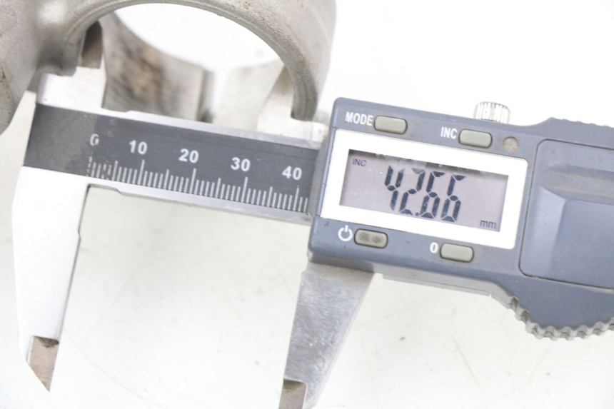 photo de GABELBRÃœCKE OBEN YAMAHA XP T-MAX TMAX ABS 530 (2012 - 2015) - Technische Nahaufnahme