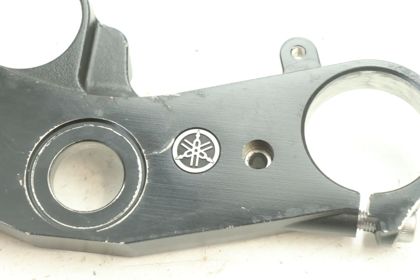 photo de GABELBRÃœCKE OBEN YAMAHA YZF R6 600 (2008 - 2009) - Zoom auf Gebrauchszustand