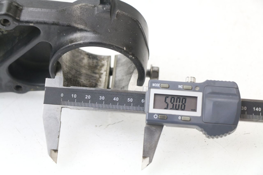 photo de GABELBRÃœCKE OBEN YAMAHA YZF YZ-F 450 (2018 - 2021) - Technische Nahaufnahme