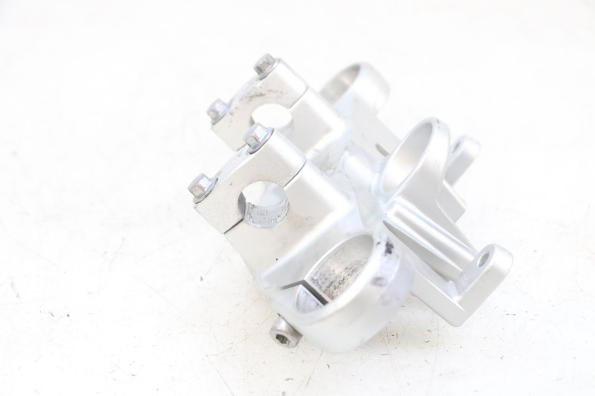 photo de GABELBRÃœCKE OBEN KAWASAKI ZR 7 750 (1999 - 2004) - Geprüftes Gebrauchtteil