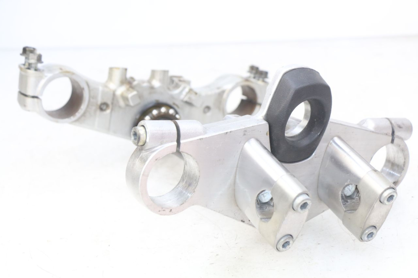 photo de GABELBRÃœCKE SUZUKI SV N 650 (1999 - 2002) - Details der Befestigungspunkte