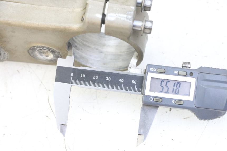 photo de GABELBRÃœCKE YAMAHA YZ-F YZF 250 (2007 - 2013) - Zoom auf Gebrauchszustand