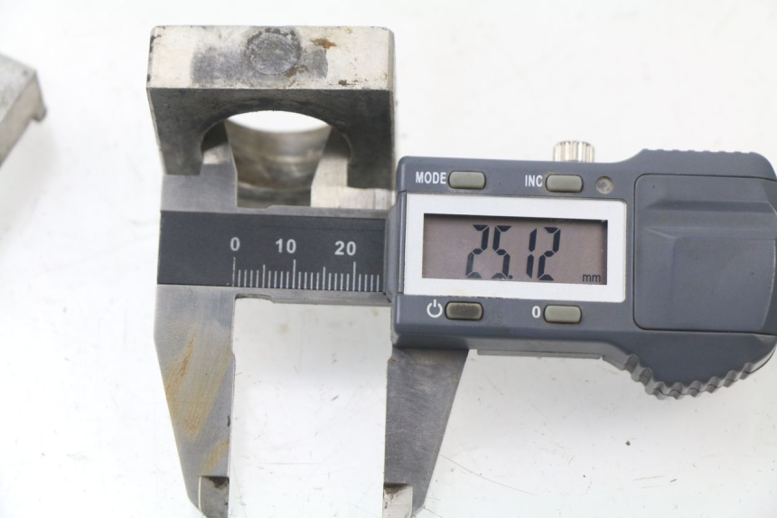 photo de KETTENSPANNER HONDA CR 125 (2000 - 2001) - Detailansicht des Bauteils