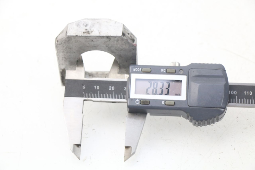 photo de KETTENSPANNER SUZUKI GSX-R GSXR 600 (2001 - 2003) - Detailansicht des Bauteils