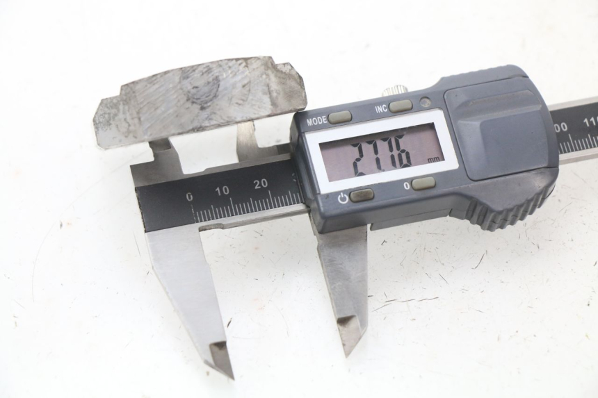 photo de KETTENSPANNER SUZUKI GSX-R GSXR K16 1000 (2012 - 2016) - Detailansicht des Bauteils