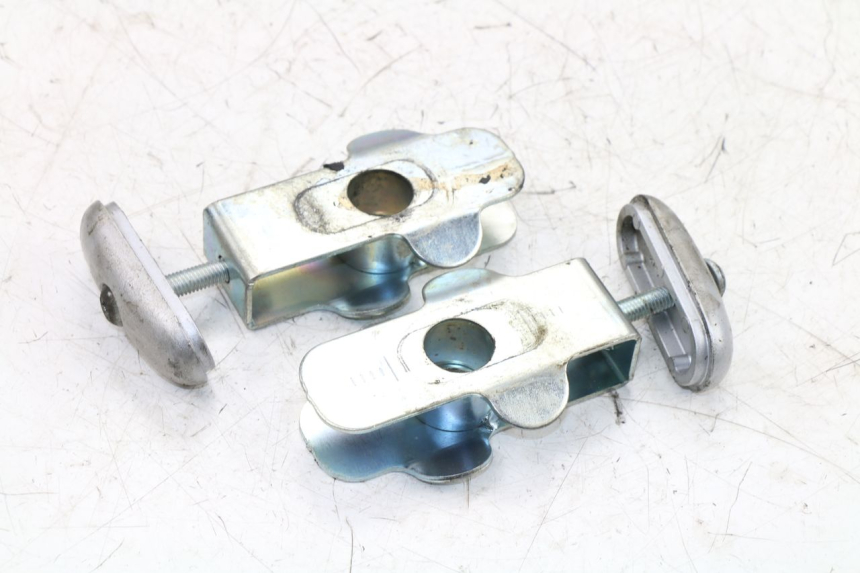 photo de KETTENSPANNER SUZUKI SFV GLADIUS 650 (2009 - 2015) - Zoom auf Gebrauchszustand