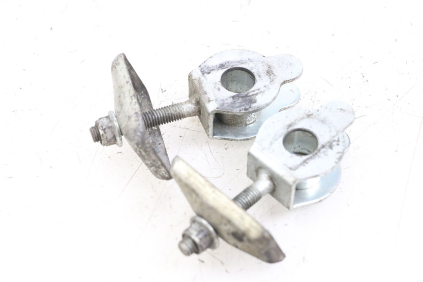 photo de KETTENSCHIENENSPANNER SUZUKI VL INTRUDER 125 (2004 - 2007) - Detailansicht des Bauteils