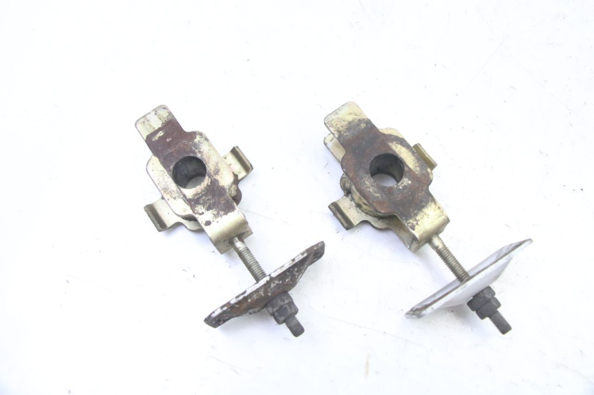 photo de KETTENSPANNER HONDA XLV VARADERO 125 (2000 - 2006) - Detailansicht des Bauteils