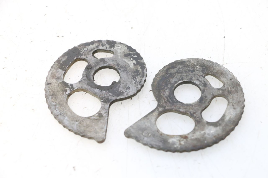 photo de KETTENSPANNER HONDA XRV AFRICA TWIN 750 (1990 - 1992) - Detailansicht des Bauteils