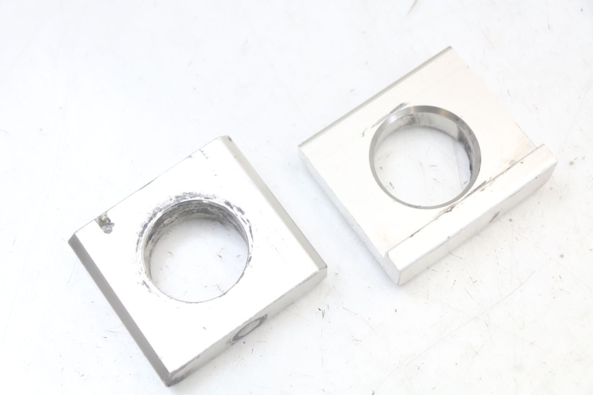 photo de KETTENSPANNER YAMAHA FZ1 FAZER 1000 (2007 - 2009) - Detailansicht des Bauteils