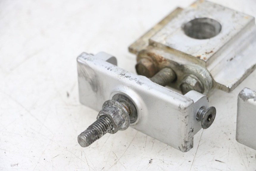 photo de KETTENSPANNER KAWASAKI ZR 7 750 (1999 - 2004) - Zoom auf Gebrauchszustand