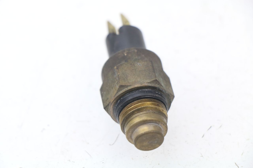 photo de THERMOSCHALTER KYMCO GRAND DINK 250 (2002 - 2007) - Detailansicht des Bauteils