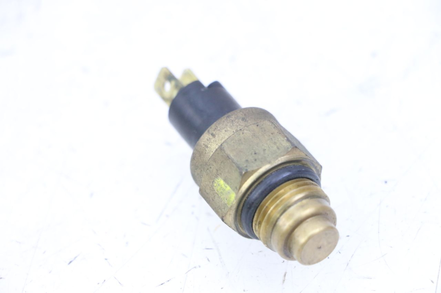 photo de THERMOSCHALTER KYMCO XCITING 500 (2007 - 2010) - Detailansicht des Bauteils