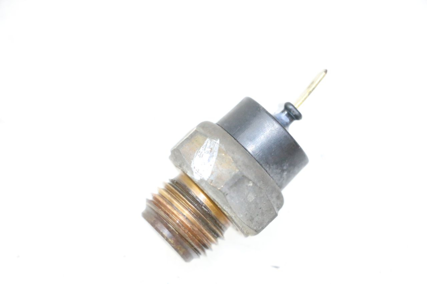 photo de THERMOSCHALTER HONDA NTV DEAUVILLE 650 (2001 - 2006) - Detailansicht des Bauteils