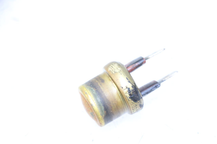 photo de THERMOSCHALTER TRIUMPH SPRINT 900 (1995 - 1998) - Detailansicht des Bauteils