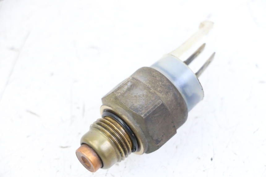 photo de THERMOSCHALTER YAMAHA FZS FAZER 600 (2001 - 2003) - Zoom auf Gebrauchszustand