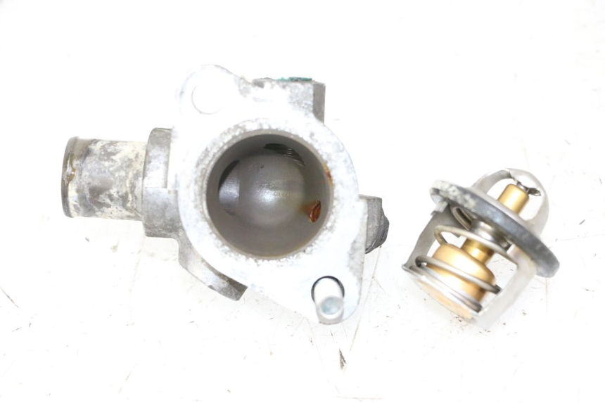 photo de THERMOSTAT SUZUKI BURGMAN 125 (2007 - 2014) - Alternative Perspektive