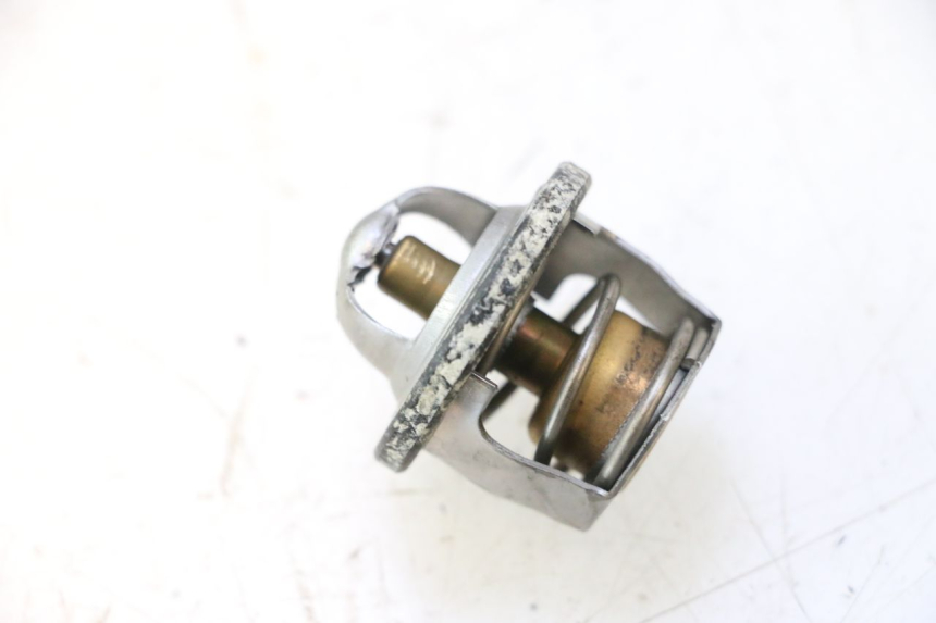photo de THERMOSTAT SUZUKI BURGMAN 125 (2007 - 2014) - Detailansicht des Bauteils