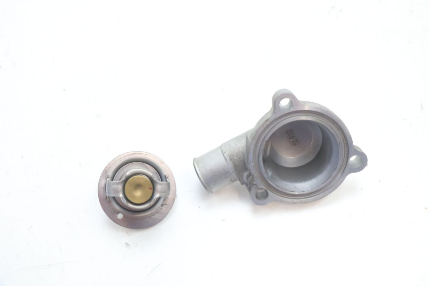 photo de THERMOSTAT  KAWASAKI ER-6 ER6 N 650 (2005 - 2009) - Zoom auf Gebrauchszustand