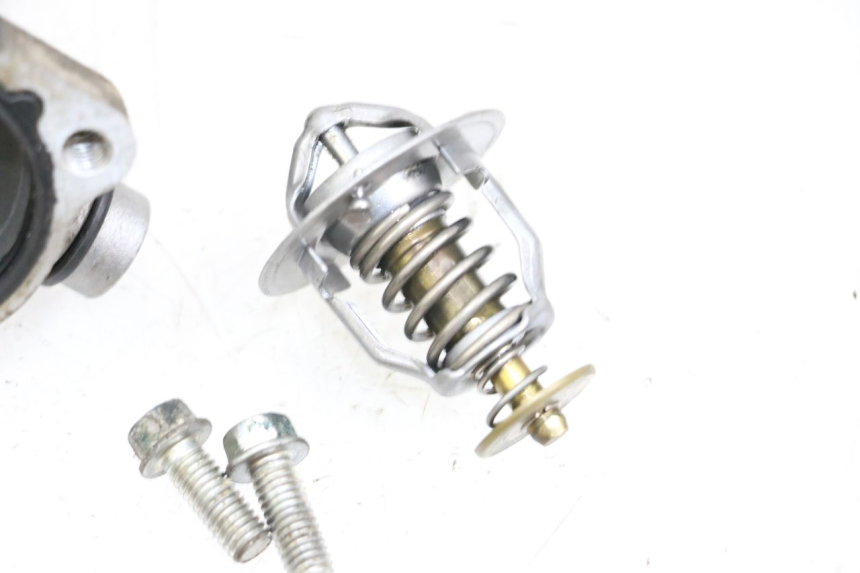 photo de THERMOSTAT HONDA FES S-WING SWING ABS 125 (2007 - 2015) - Gesamtansicht des Produkts