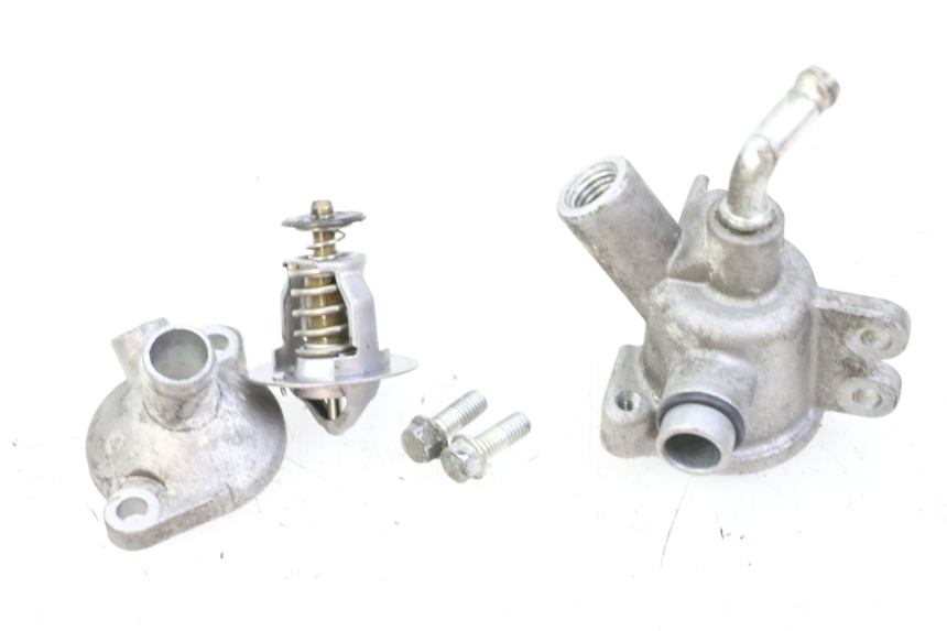 photo de THERMOSTAT HONDA FES S-WING SWING ABS 125 (2007 - 2015) - Oberflächenzustand und Material