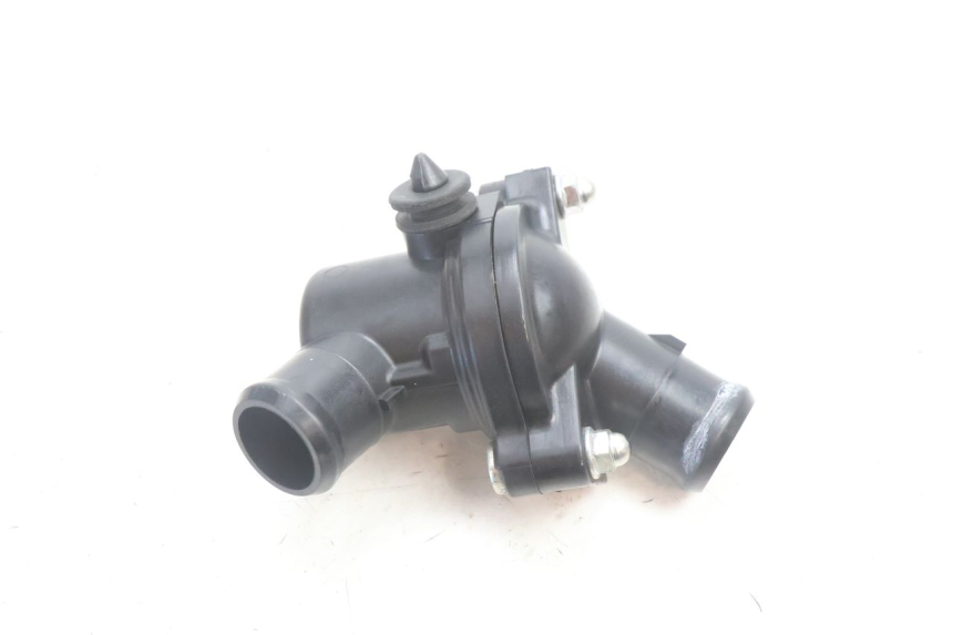 photo de THERMOSTAT  YAMAHA FZ8 800 (2010 - 2016) - Oberflächenzustand und Material