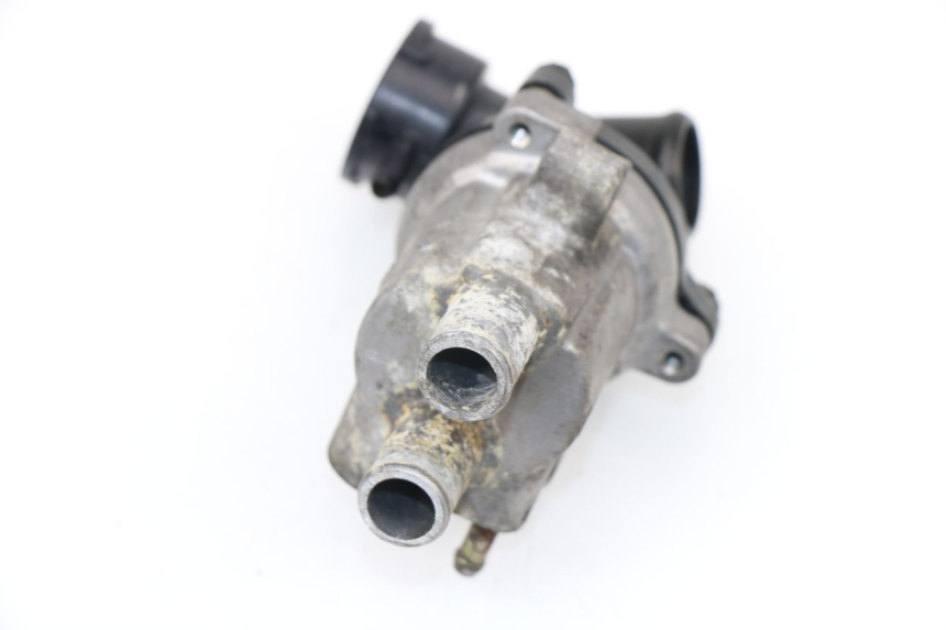 photo de THERMOSTAT  YAMAHA FZS FAZER 600 (2001 - 2003) - Zoom auf Gebrauchszustand