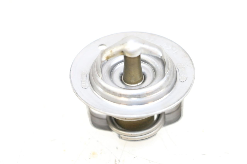 photo de THERMOSTAT  KAWASAKI NINJA 400 (2018 - 2023) - Zoom auf Gebrauchszustand