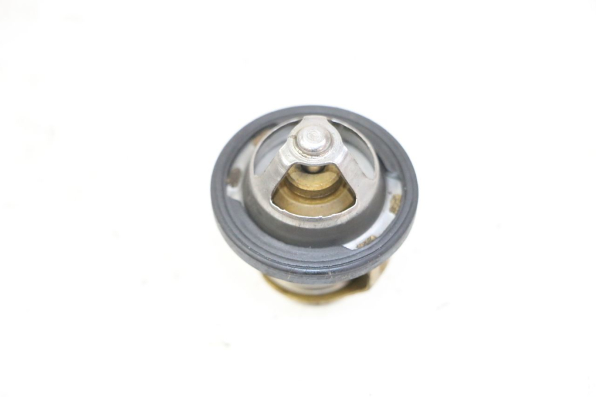 photo de THERMOSTAT  PIAGGIO VESPA GRANTURISMO 200 (2004 - 2005) - Zoom auf Gebrauchszustand