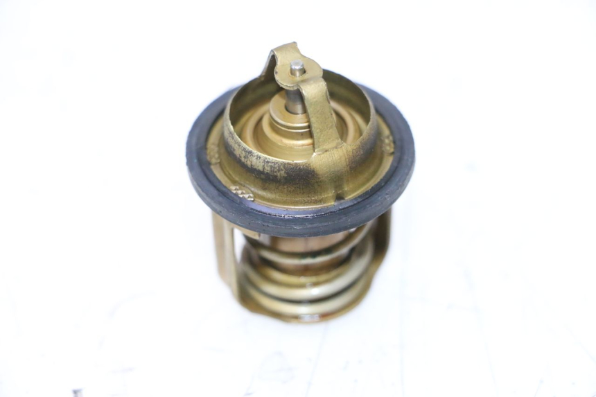 photo de THERMOSTAT  PEUGEOT SATELIS COMPRESSOR K15 125 (2006 - 2009) - Zoom auf Gebrauchszustand