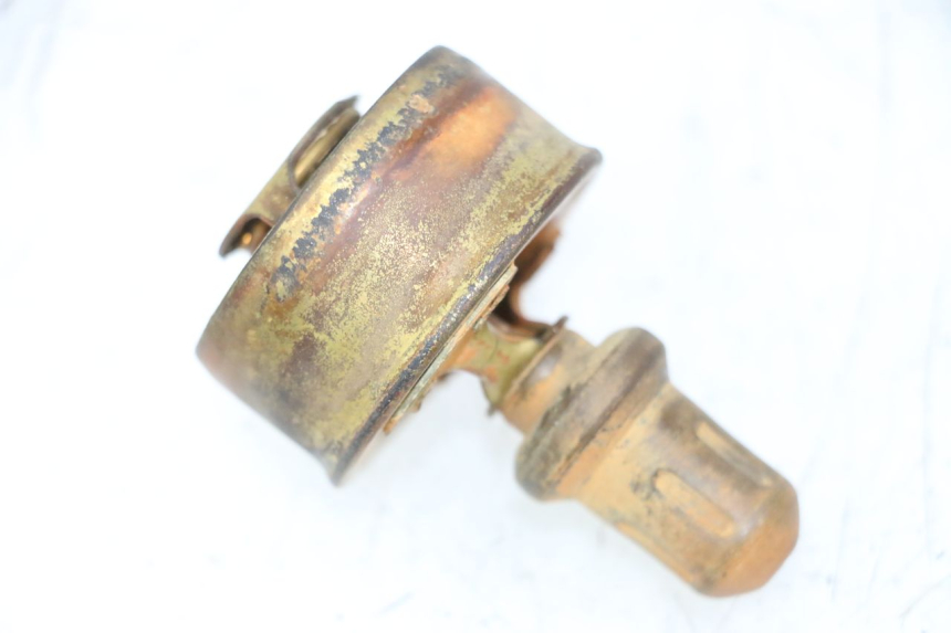 photo de THERMOSTAT  TRIUMPH SPRINT 900 (1995 - 1998) - Zoom auf Gebrauchszustand