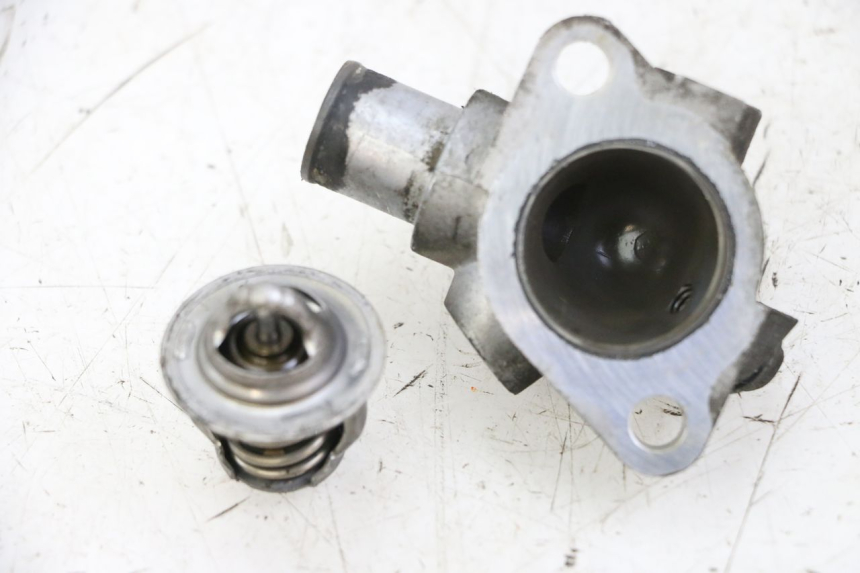 photo de THERMOSTAT  SUZUKI BURGMAN 125 (2015 - 2017) - Zoom auf Gebrauchszustand