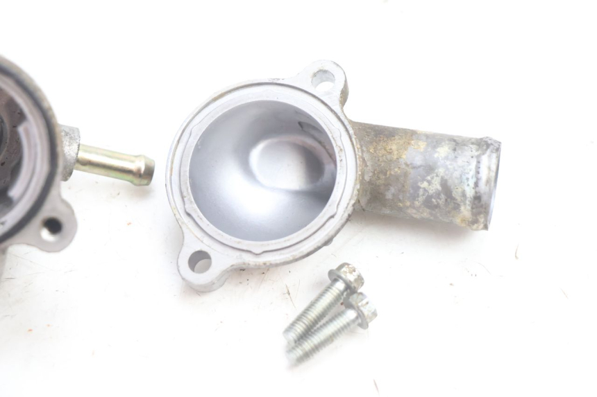 photo de THERMOSTAT  HONDA VFR FI RC46 800 (1998 - 2001) - Zoom auf Gebrauchszustand