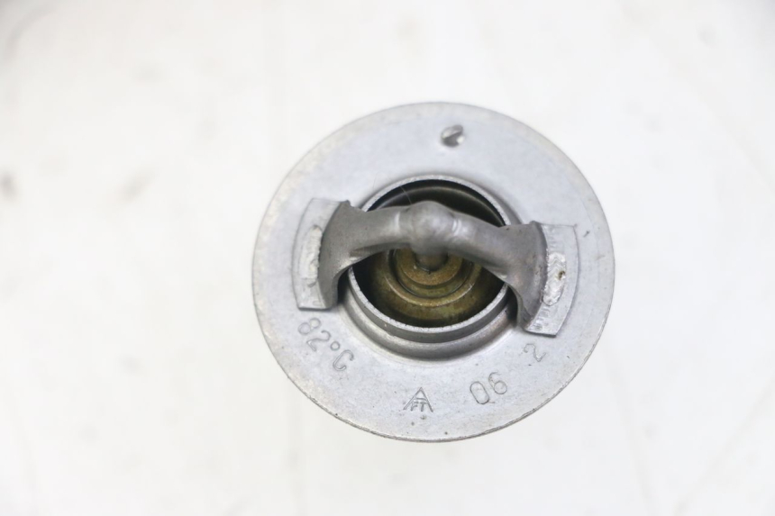 photo de THERMOSTAT HONDA XLV VARADERO 125 (2000 - 2006) - Detailansicht des Bauteils