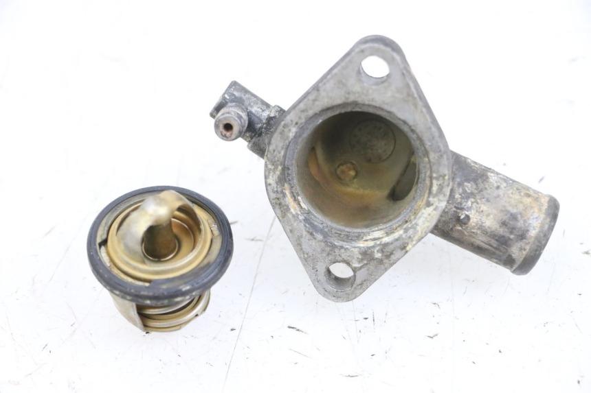 photo de THERMOSTAT  YAMAHA YP MAJESTY 125 (2002 - 2006) - Zoom auf Gebrauchszustand