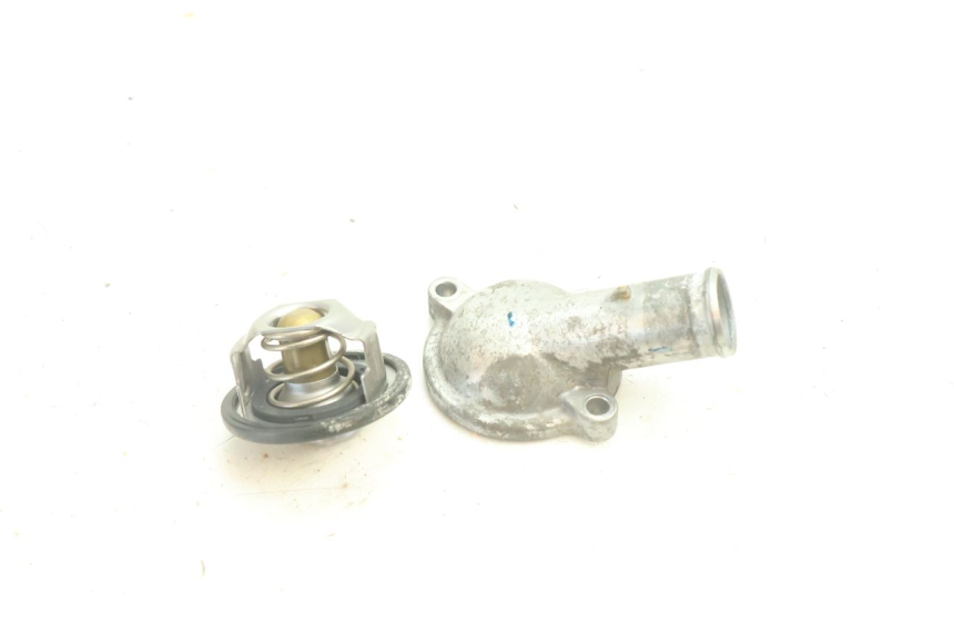 photo de THERMOSTAT  YAMAHA YZF R6 600 (2008 - 2009) - Zoom auf Gebrauchszustand