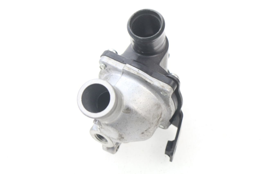 photo de THERMOSTAT  KAWASAKI Z ABS 750 (2007 - 2013) - Zoom auf Gebrauchszustand