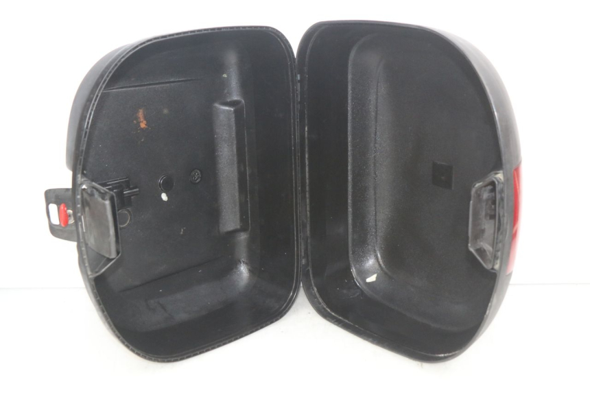 photo de KOFFER HONDA FES PANTHEON 2T 125 (1998 - 2002) - Zoom auf Gebrauchszustand