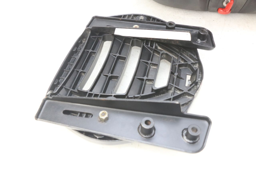 photo de KOFFER HONDA FES PANTHEON 2T 125 (1998 - 2002) - Kennzeichnungen und Originalreferenzen