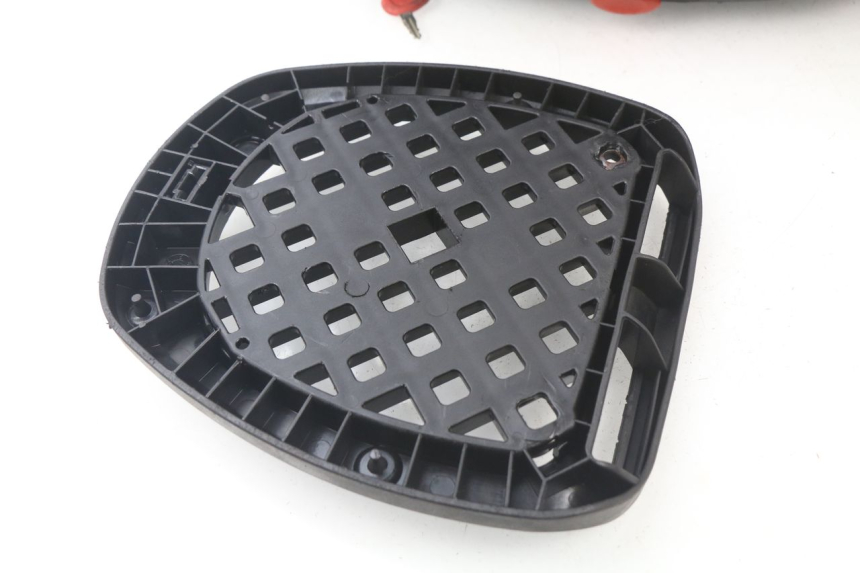 photo de KOFFER HONDA FES PANTHEON 125 (2003 - 2007) - Zoom auf Gebrauchszustand