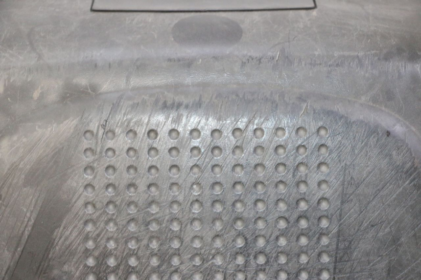 photo de KOFFER PEUGEOT KISBEE 2T 50 (2010 - 2017) - Technische Nahaufnahme