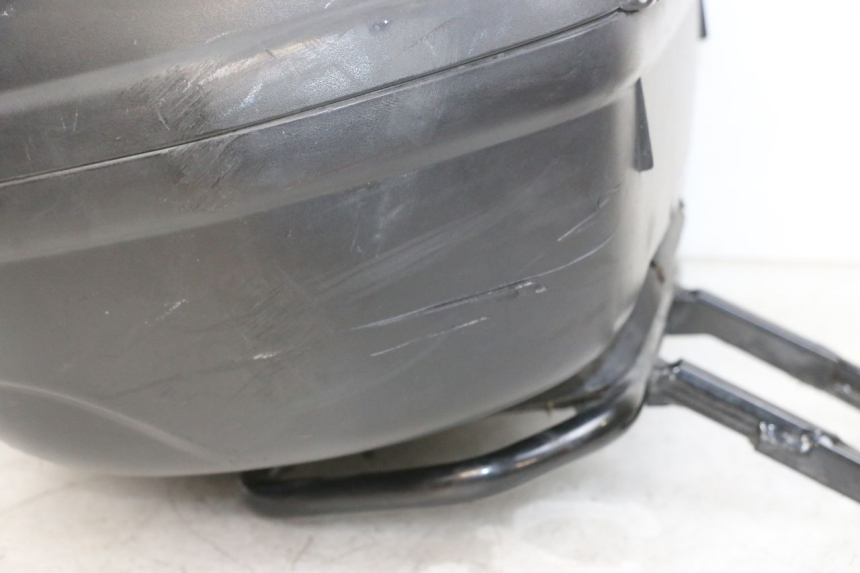 photo de KOFFER PEUGEOT KISBEE 4T 50 (2010 - 2017) - Charakteristische Merkmale