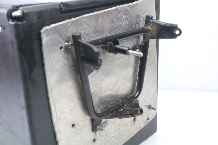 photo de KOFFER PIAGGIO LIBERTY 4T 50 (2009 - 2015) - Detailansicht des Bauteils