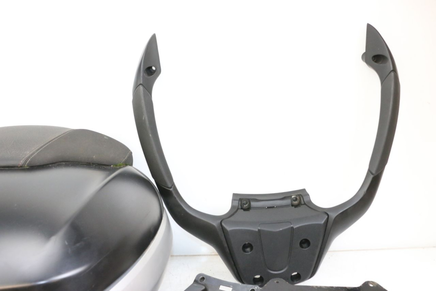 photo de KOFFER PIAGGIO MP3 HPE 350 (2018 - 2020) - Fokus auf die Struktur