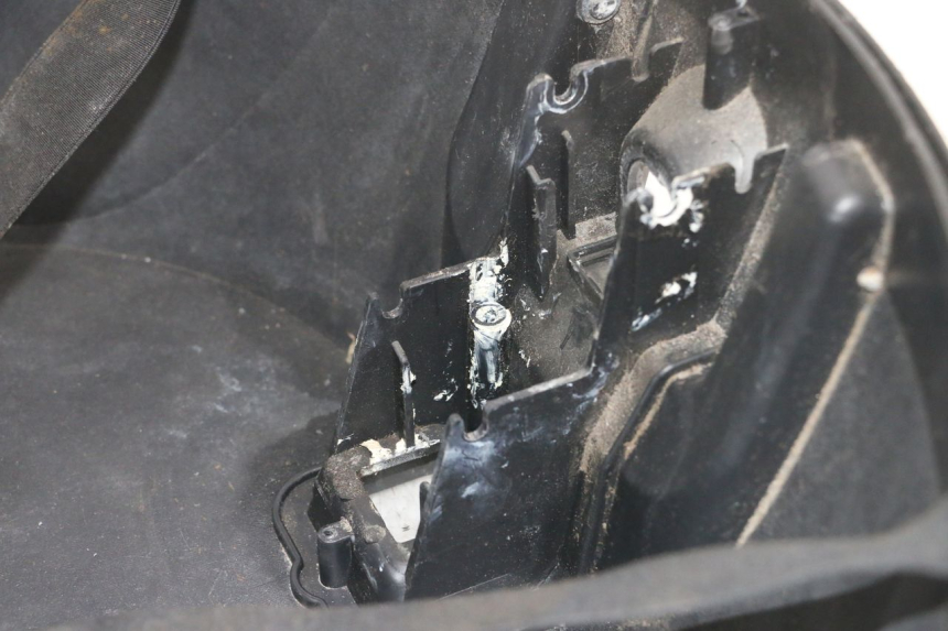 photo de KOFFER PIAGGIO MP3 LT 300 (2010 - 2016) - Detailansicht des Bauteils