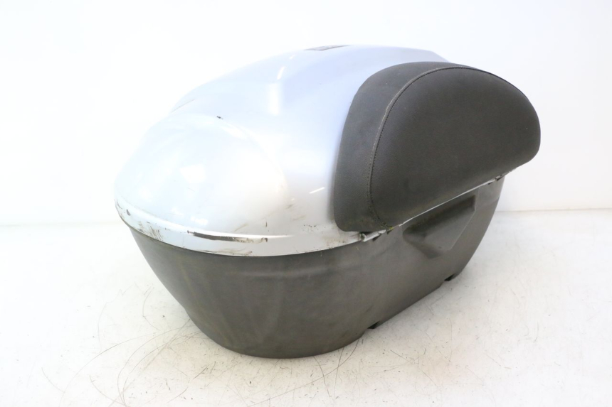 photo de KOFFER PIAGGIO MP3 125 (2006 - 2014) - Details der Befestigungspunkte