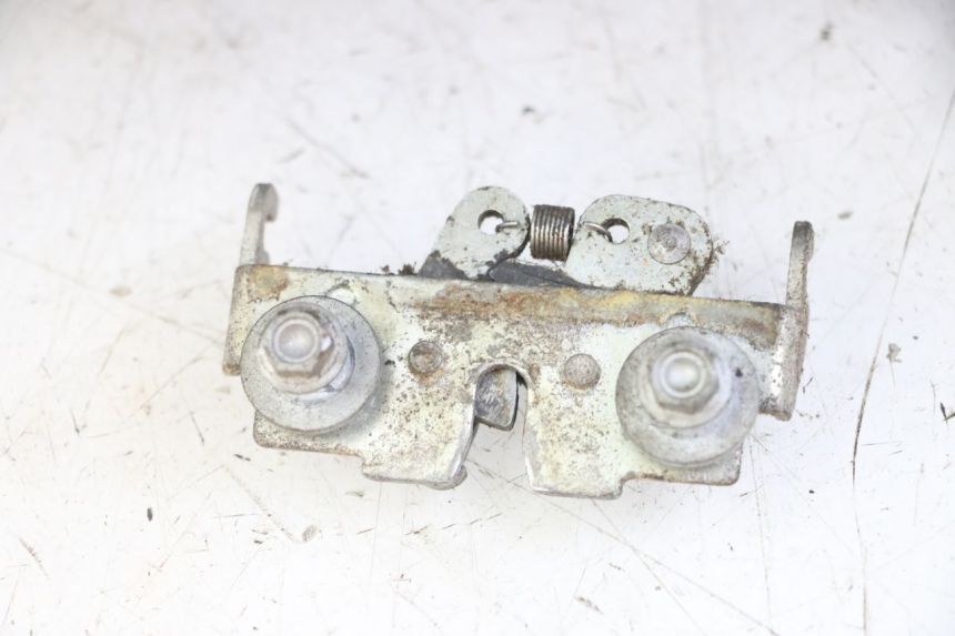 photo de KOFFER APRILIA SCARABEO GT TOURING 125 (1999 - 2005) - Technische Nahaufnahme