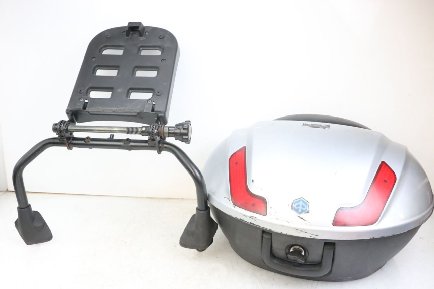 photo de Topcase PIAGGIO X8 125 (2004 - 2007) - Fokus auf die Struktur