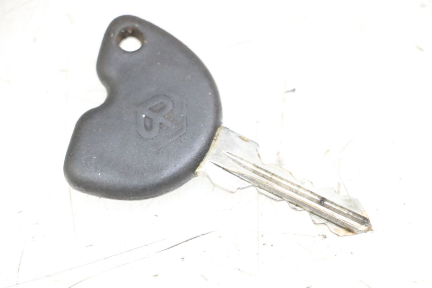 photo de Topcase PIAGGIO X8 125 (2004 - 2007) - Zoom auf Gebrauchszustand