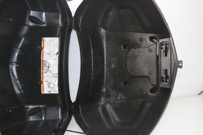 photo de KOFFER YAMAHA YP X-MAX XMAX 400 (2014 - 2017) - Zoom auf Gebrauchszustand